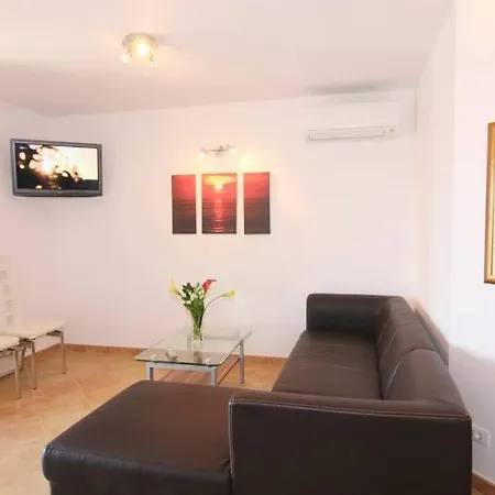 Apartment Bernstein